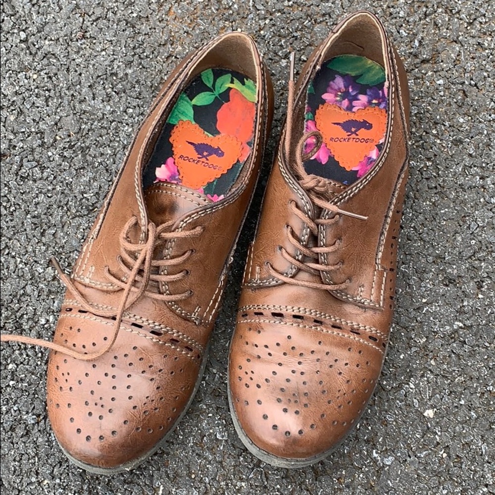 Brown rocket dog shoes